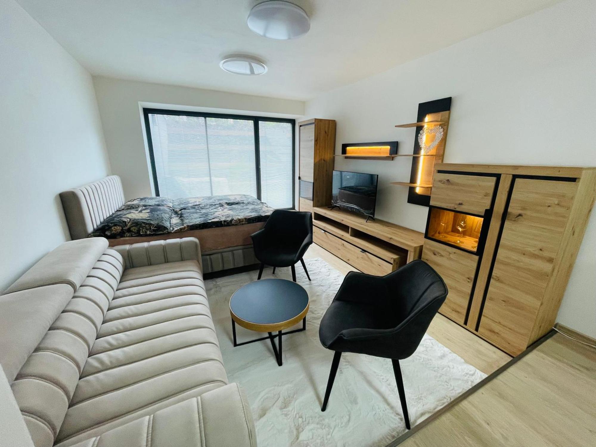 Apartman Sadova 즐린 외부 사진